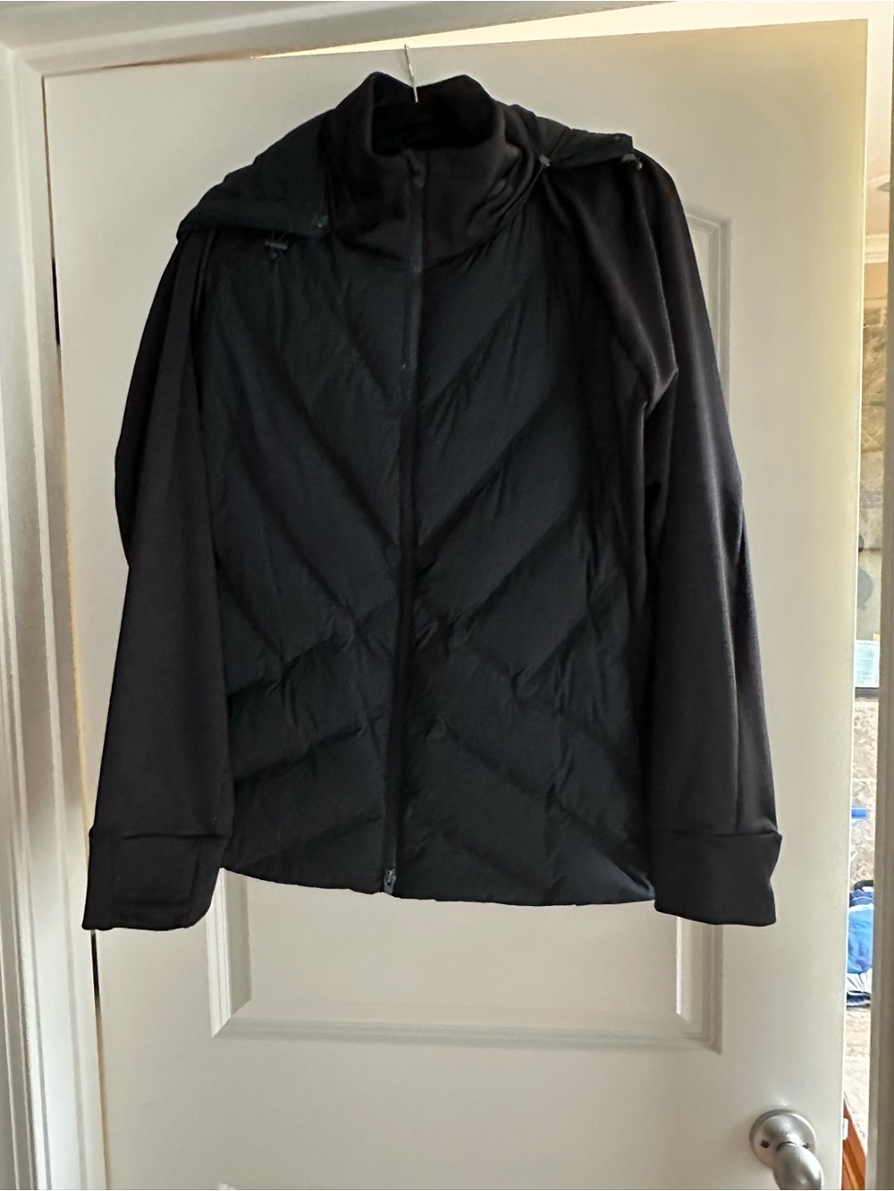 Athleta Black Hybrid Hooded Puffer Jacket